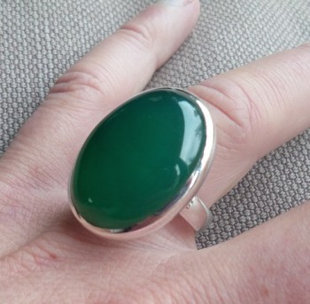 Zilveren ring gezet met groene Onyx ring maat 17.3 mm